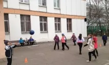 Вишибали, правила гри, кількість гравців, та їх вік кількість