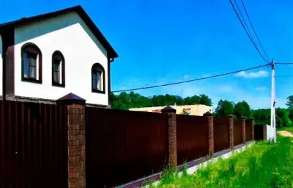 Паркани для дому та дачі