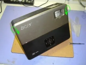 Заміна лампи в проекторах acer серій p1165 (лампи) Заміна лампи в проекторах acer серій p1165
