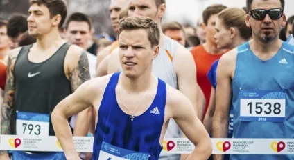 Сніданок чемпіона частина перша (перед Першим забігом) Сніданок чемпіона частина перша