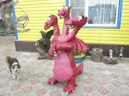 Змій гірничо з пластикових пляшок і піни майстер клас