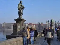 10 Місць, які варто відвідати в Празі, подорожуємо по светупутешествуем по світу (стоїть) 10 Місць, які варто відвідати в Празі, подорожуємо по светупутешествуем по світу