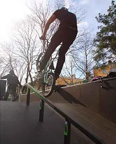Bmx велоспорт або засіб для самовираження (bmx: велоспорт або засіб для самовираження?) Bmx велоспорт або засіб для самовираження
