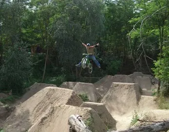 Bmx велоспорт або засіб для самовираження (самовираження) Bmx велоспорт або засіб для самовираження