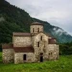 Стародавні храми Архиз