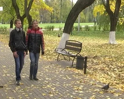 Друг на годину за - і - проти - послуги (& quot; один на годину & quot;) Друг на годину за - і - проти - послуги