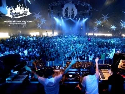 Global gathering - один з луших опен ейрів світу (people) Global gathering - один з луших опен ейрів світу