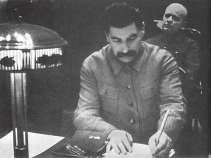 Яка висота стель в сталінських будинках (яка) Яка висота стель в сталінських будинках