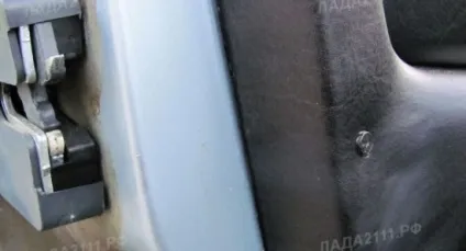 Як самостійно усунути деренчання обшивки дверей на ваз 2110, посібник автомобіліста (2110) Як самостійно усунути деренчання обшивки дверей на ваз 2110, посібник автомобіліста