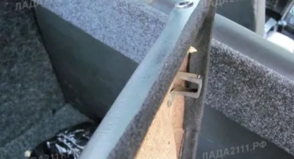 Як самостійно усунути деренчання обшивки дверей на ваз 2110, посібник автомобіліста (залежно місць кріплення) Як самостійно усунути деренчання обшивки дверей на ваз 2110, посібник автомобіліста