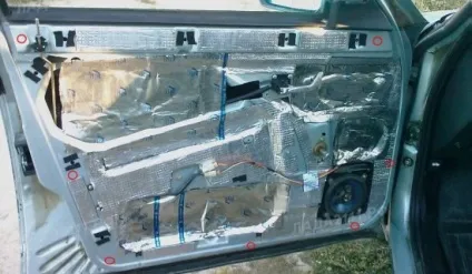 Як самостійно усунути деренчання обшивки дверей на ваз 2110, посібник автомобіліста (оббивки металом двері) Як самостійно усунути деренчання обшивки дверей на ваз 2110, посібник автомобіліста
