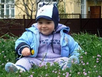 Як зв'язати дитячий комбінезон на спицях