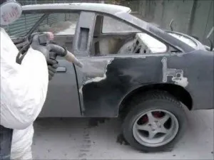 Як видалити фарбу з авто механічним способом і за допомогою того, що знищує ЛКП (механічним) Як видалити фарбу з авто механічним способом і за допомогою того, що знищує ЛКП