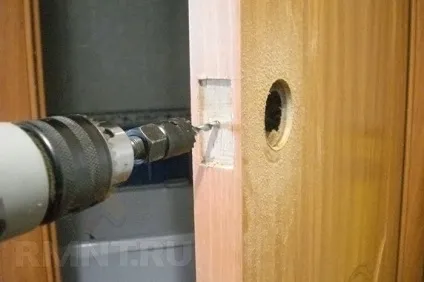 Як встановити ручку в міжкімнатні двері своїми руками - легка справа (руками) Як встановити ручку в міжкімнатні двері своїми руками - легка справа