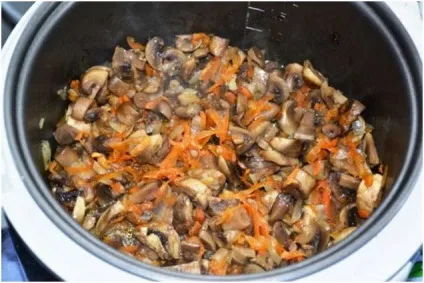 Картопля з куркою і грибами в мультиварці 2 (куркою) Картопля з куркою і грибами в мультиварці 2