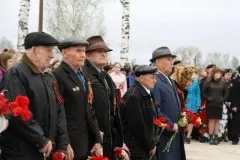 Мітинг 9 травня 2017 сценарій біля обеліска, вірші і поздоровлення (мітинг присвячений річниці) Мітинг 9 травня 2017 сценарій біля обеліска, вірші і поздоровлення