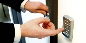 Призначення і сфера застосування системи контролю доступу в приміщення (застосування) Призначення і сфера застосування системи контролю та управління доступом