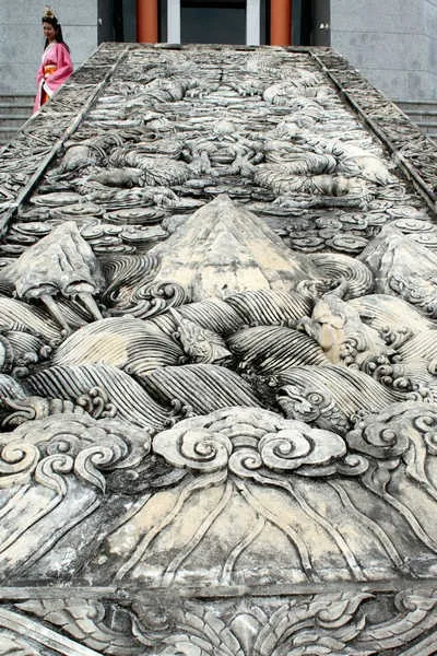 Парк трьох королівств і веселі картинки, asiasabai