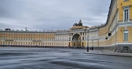Піша прогулянка по центру Харкова (санктрпетербурга) Піша прогулянка по центру Харкова