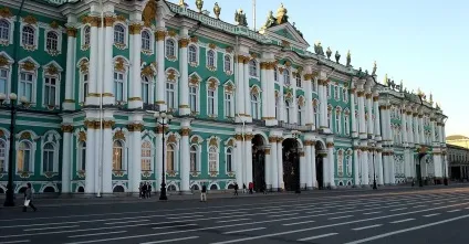 Піша прогулянка по центру Харкова (санктрпетербурга) Піша прогулянка по центру Харкова