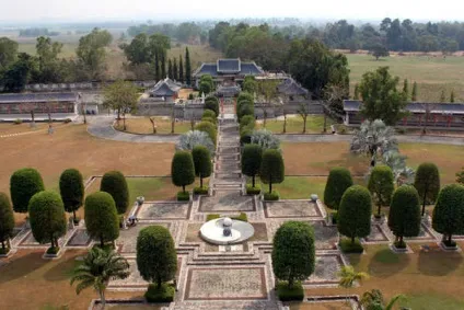 Парк трьох королівств і веселі картинки, asiasabai