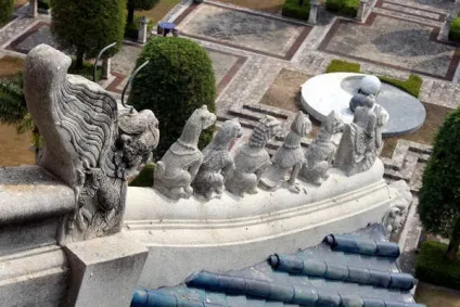 Парк трьох королівств і веселі картинки, asiasabai
