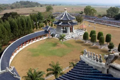 Парк трьох королівств і веселі картинки, asiasabai