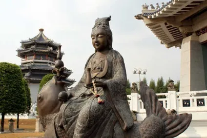 Парк трьох королівств і веселі картинки, asiasabai