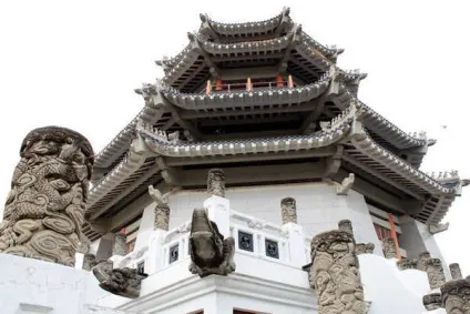 Парк трьох королівств і веселі картинки, asiasabai