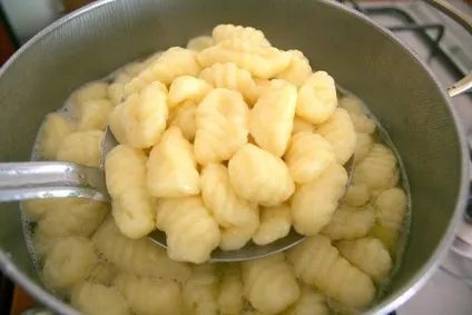 Рецепт картопляні ньокі (gnocchi di patate), крок за кроком, з фото (ньокки) Рецепт картопляні ньокі (gnocchi di patate), крок за кроком, з фото