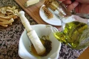 Салат цезар з куркою, рецепт, домашній, класичний, фото, соус (салат) Салат цезар з куркою, рецепт, домашній, класичний, фото, соус