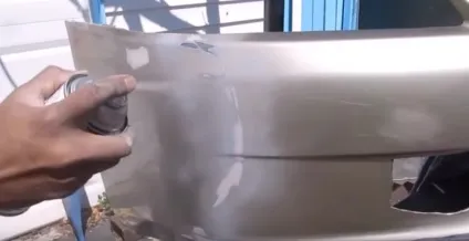 Самостійно усуваємо тріщини в бампері