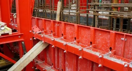 Змінна опалубка для стін будинку і технологія бетонування (опалубка) Змінна опалубка для стін будинку і технологія бетонування