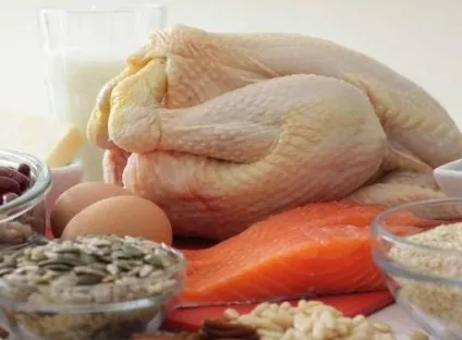 Зміст цінних білків в різних продуктах (білок) Зміст цінних білків в різних продуктах