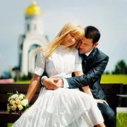 Весільні традиції обряд «домашнє вогнище» (запалення домівки) Весільні традиції обряд «домашнє вогнище»