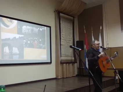 Творчі зустрічі з музикантами ( «Настрій» керівник Поліна Єфімова) Творчі зустрічі з музикантами
