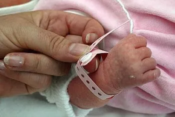 Речі на виписку для новонародженого, які речі потрібні на виписку для новонароджених взимку, восени, (новонародженого) Речі на виписку для новонародженого, які речі потрібні на виписку для новонароджених взимку, восени,
