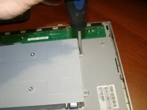 Viewsonic va1912w розбирання ремонт - схемопедія (8600 Передісторія почалося) Viewsonic va1912w розбирання ремонт - схемопедія