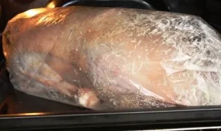 Запечена качка - кращі рецепти (перець мускатний горіх) Запечена качка - кращі рецепти