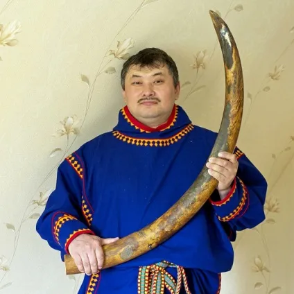 Художнє різьблення по кістці (кістка) Художнє різьблення по кістці