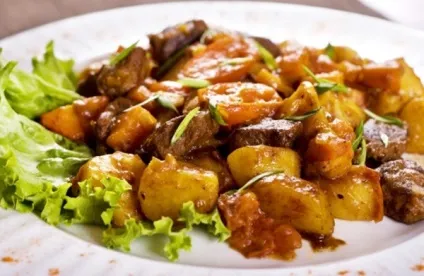 Печеня по-домашньому з куркою (печеня) Печеня по-домашньому з куркою