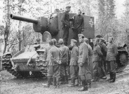 Знай наших! Кв-1 в поодинці воював з дивізією німців (німців) Знай наших! Кв-1 в поодинці воював з дивізією німців