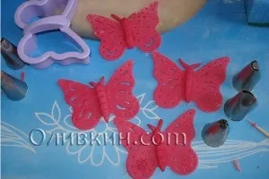Метелики з мастики