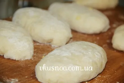 Швидкі пиріжки - як на базарі (базарі) Швидкі пиріжки - як на базарі