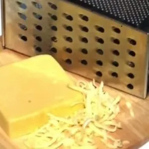 Млинці з куркою і грибами в соусі бешамель (млинці куркою грибами) Млинці з куркою і грибами в соусі бешамель