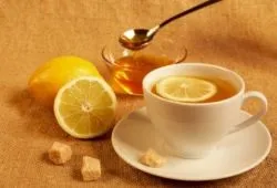 Чай з лимоном