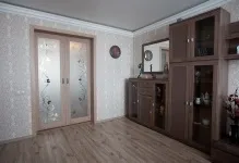 Що робити якщо двері вітальні навпроти вікна дизайн інтер'єру, фото подвійних і потрійних, прохідні 2 (вікна) Що робити якщо двері вітальні навпроти вікна дизайн інтер'єру, фото подвійних і потрійних, прохідні 2