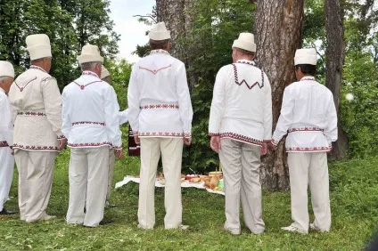 Що марійці просять у дерев в священному гаю - таємниці релігій - новини (просять) Що марійці просять у дерев в священному гаю - таємниці релігій - новини