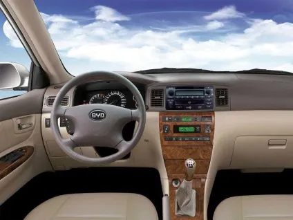 Що за машина byd f3