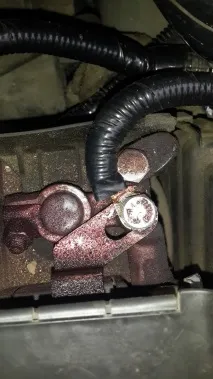 Установка сабвуфера в Opel Corsa 5D сабвуфера